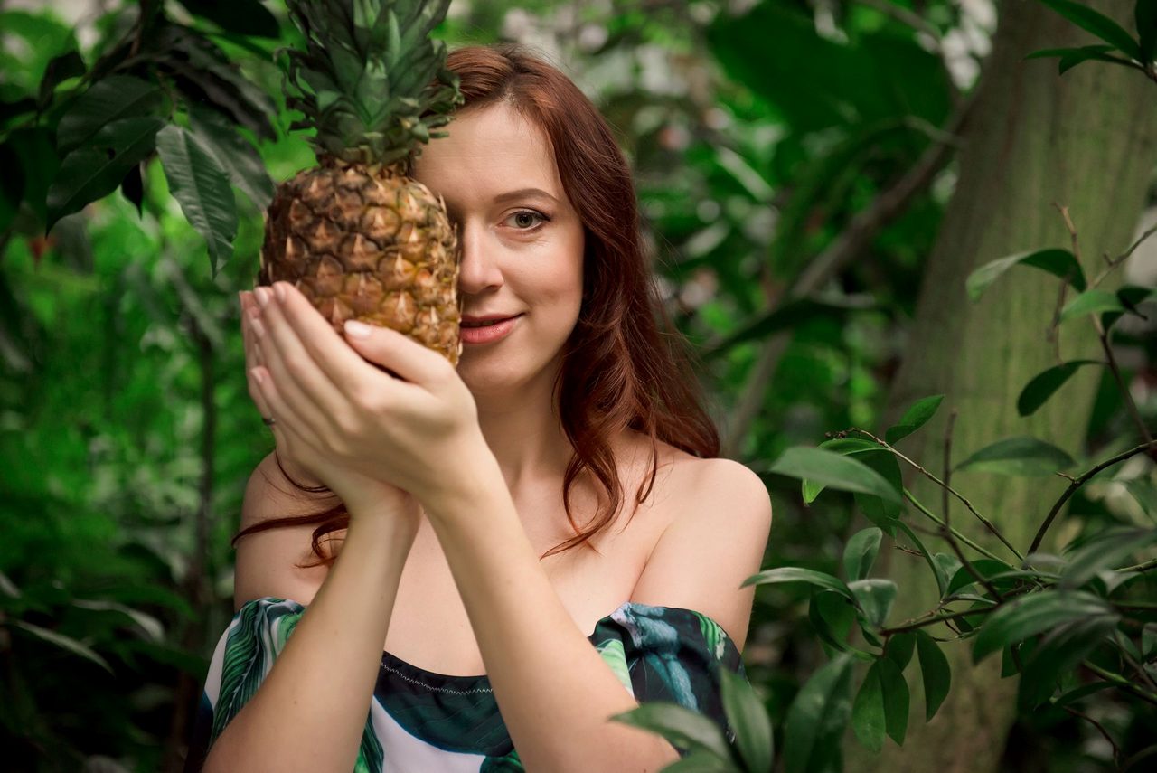 Фотозйомка вагітності в оранжереї